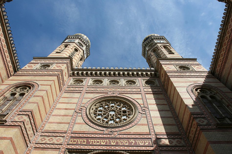 Jewish Heritage Private Synagogue Triangle Tour