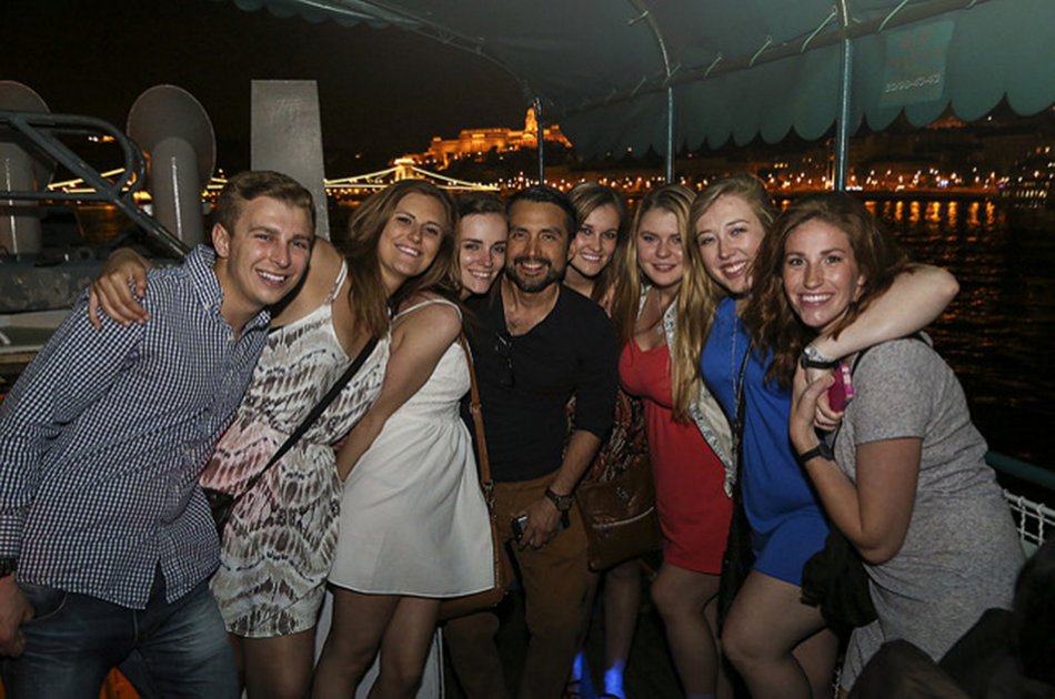 Party & Cruise - Pub Crawl (optional) - Budapest