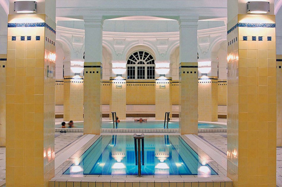 Széchenyi SPA - Skip the line Tickets with Optional Pick Up in Budapest