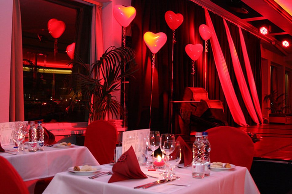 Valentines Day Romantic Cruise on the Danube Budapest