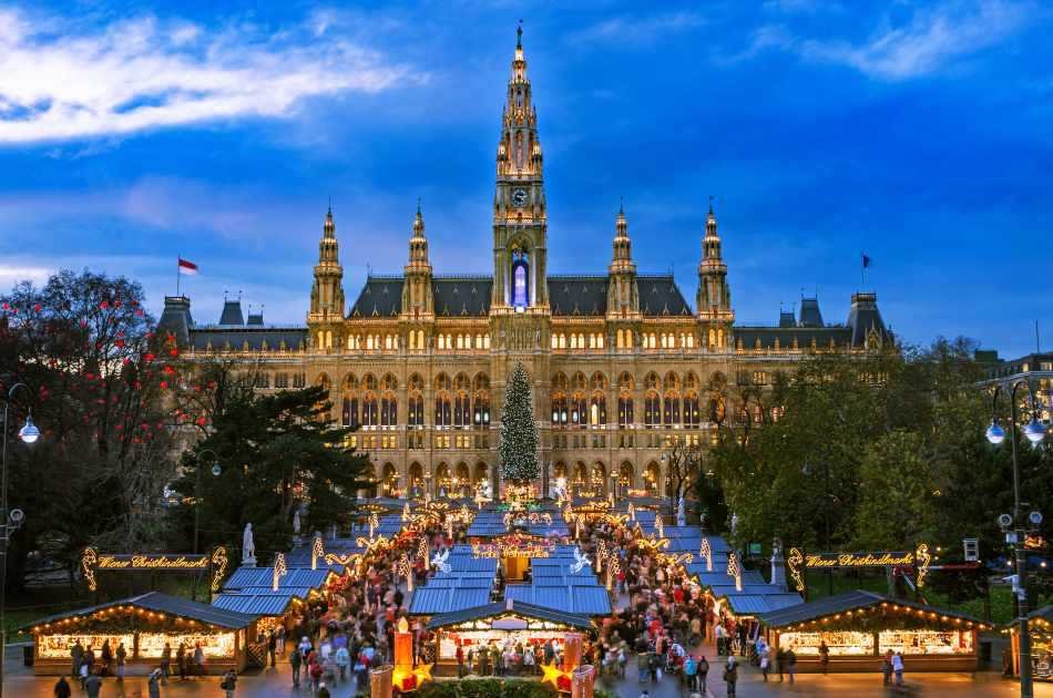 Vienna Christmas Market Visit from Budapest