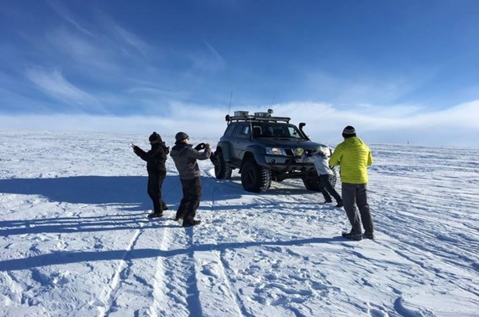 Golden Circle in a Private Super Jeep