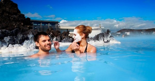 Incredible 8 Days & 7 Nights Private Tour of Iceland