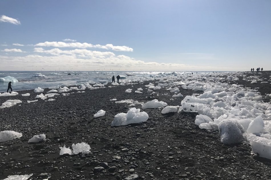 Jökulsárlón -The glacier lagoon