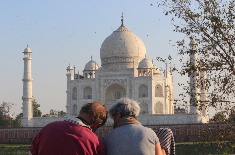 2 Day Private Guided Taj Mahal Tour By Flight From Mumbai