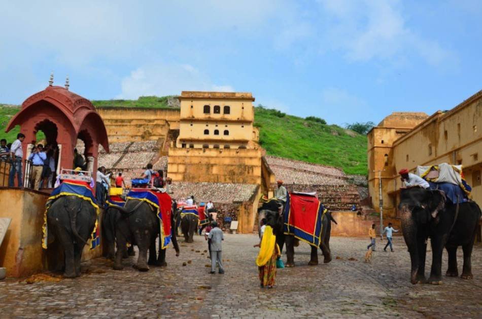 7 Days Golden Triangle Tour With Varanasi
