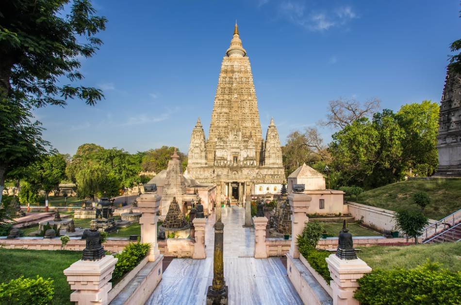 8 Days Private Luxury  Golden Triangle With Varanasi
