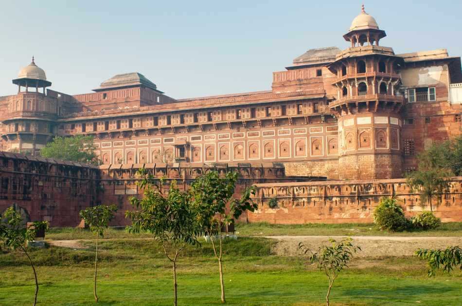 Day Trip to Taj Mahal From Delhi