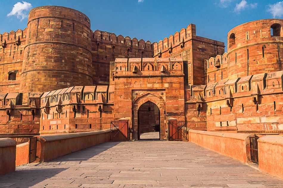 Day Trip to Taj Mahal From Delhi