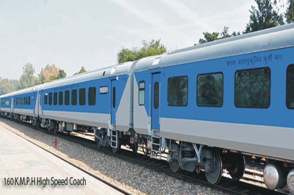 Delhi to Agra on India's Fastest Train Same Day Private Trip