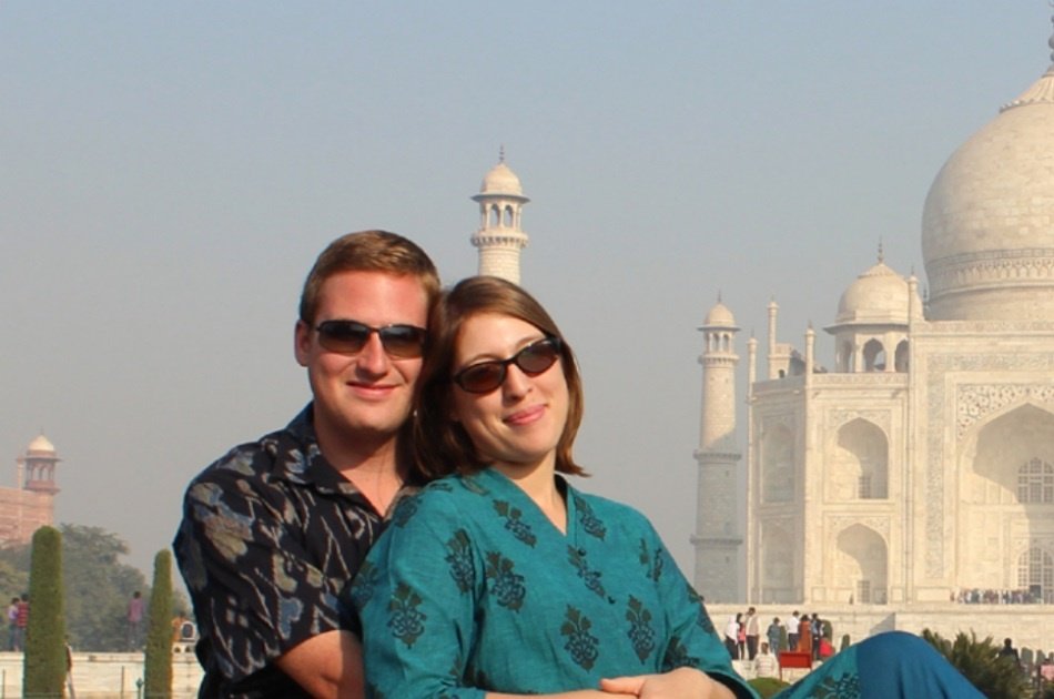 Delightful Private Day City Tour from Delhi to Agra