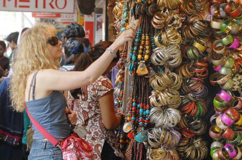 Delightful Private Day City Tour from Delhi to Agra