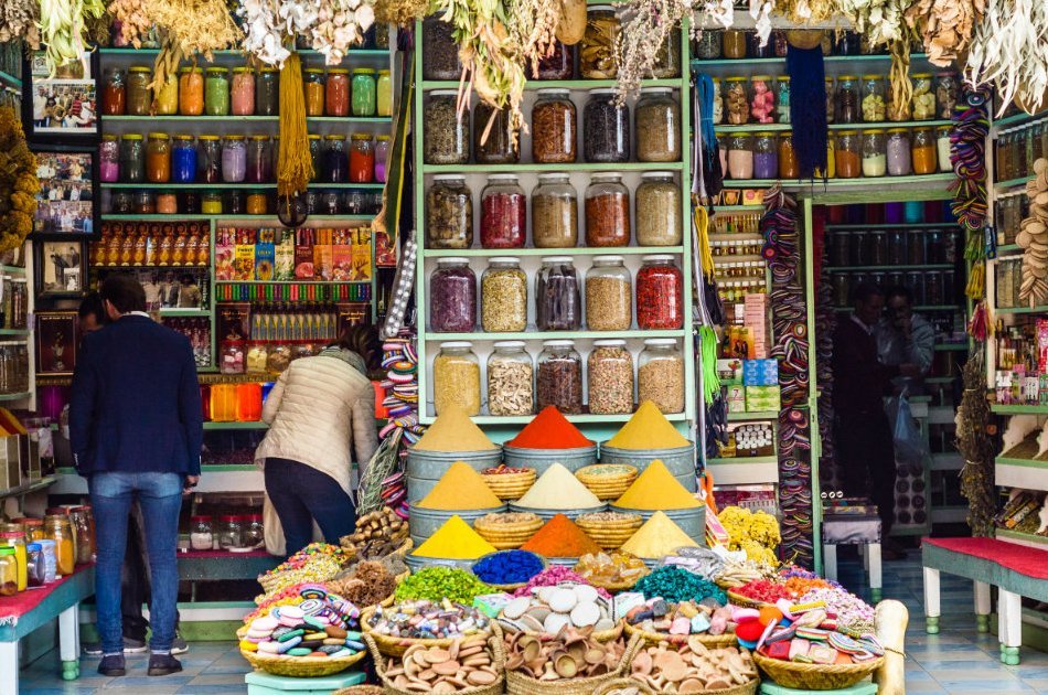Discover Old Delhi With a 4 Hour Evening Walking Tour with Dinner