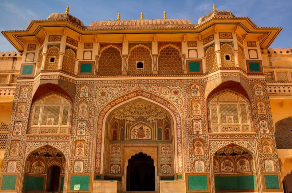 Explore Agra From Delhi And Drop At Jaipur With Transport