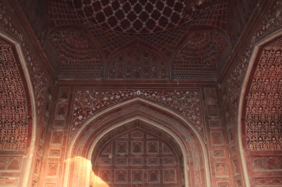 From Delhi Taj Mahal and Agra Fort Private Tour By India's fastest Train