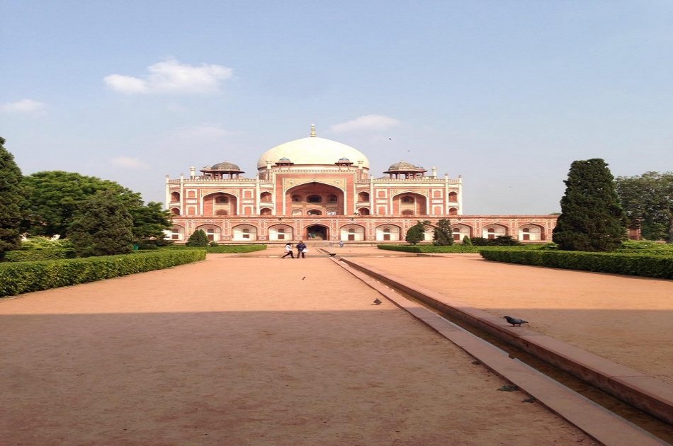 Full Day  Private City Tour Including Old and New Delhi