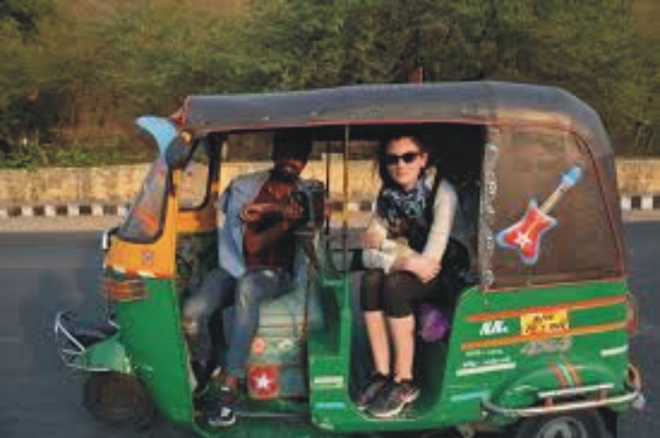 Full Day Sightseeing Tour in Agra with Tuk Tuk