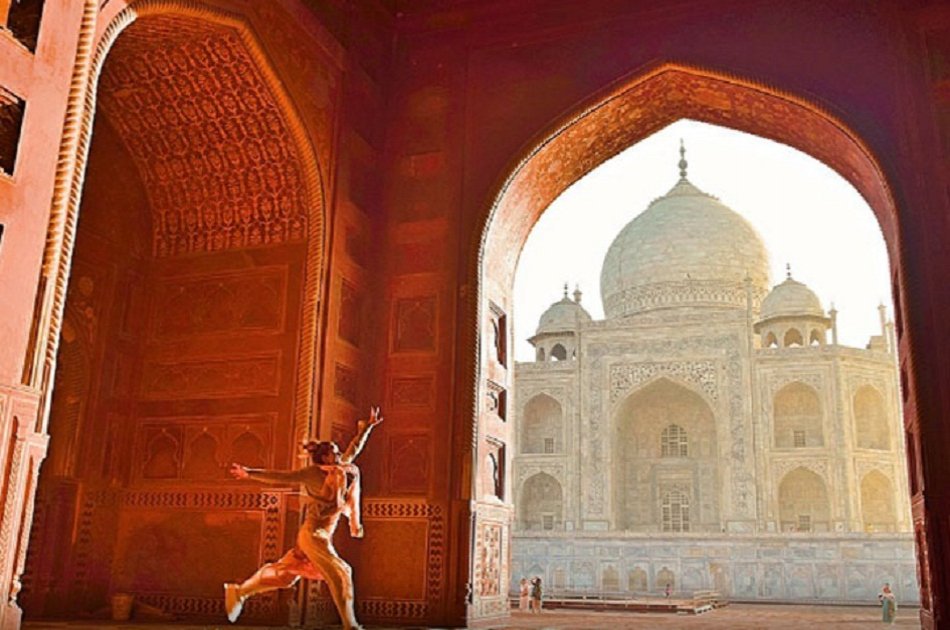 Full Day Taj Mahal Tour in Agra