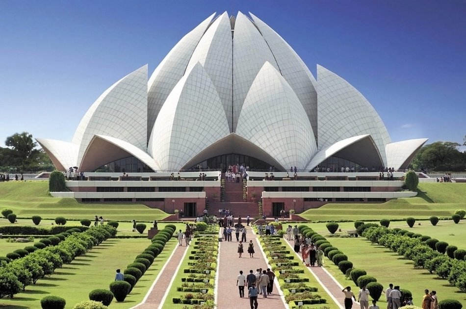 Luxury 11 Days Golden Triangle Tour With Varanasi