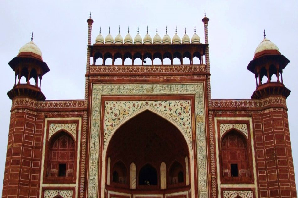 Popular Private 8-Hours Tour From Agra of Taj Mahal Sunrise & Agra