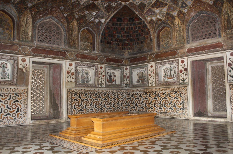 Private Agra Local Sightseeing Tour by Car and Driver