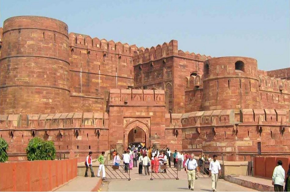 Private Day Tour of Taj Mahal & Agra From New Delhi by Private Car