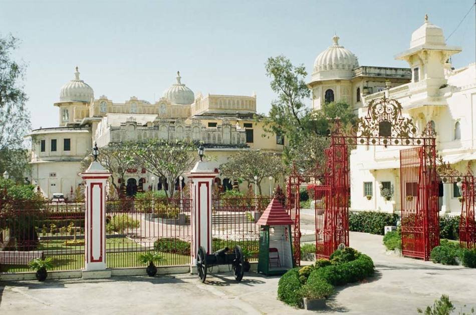 Private Full-Day City Tour of Udaipur Including Lunch