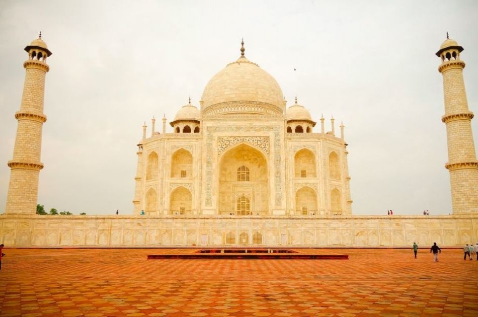Private Full-Day Tour of Taj Mahal and Agra Fort from Delhi