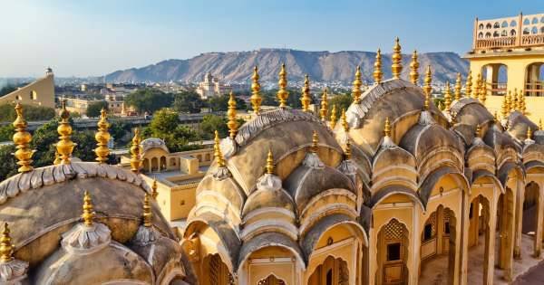 Private Full-Day Tour to Jaipur Including Jai Mandir from New Delhi