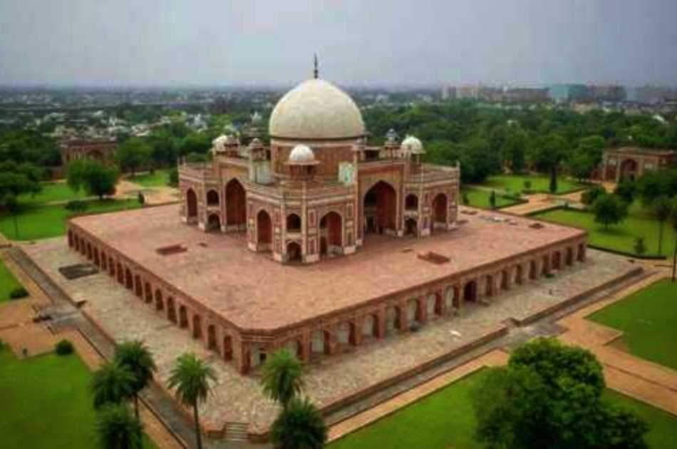 Private Old and New Delhi Sightseeing Tour