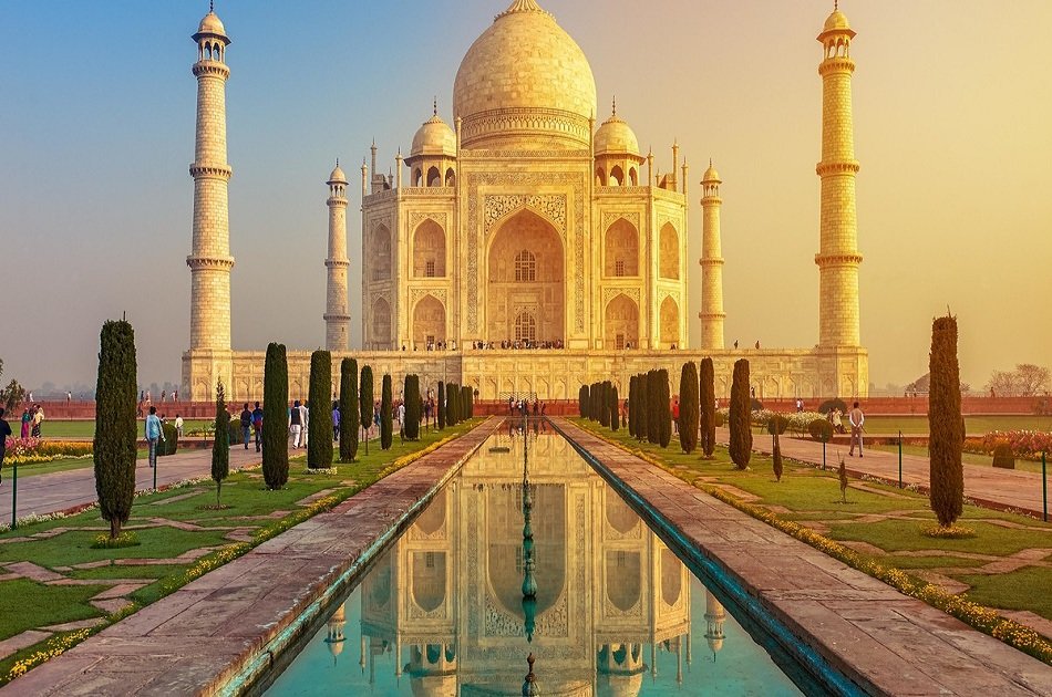 Private Same Day Taj Mahal Tour By Car From Delhi