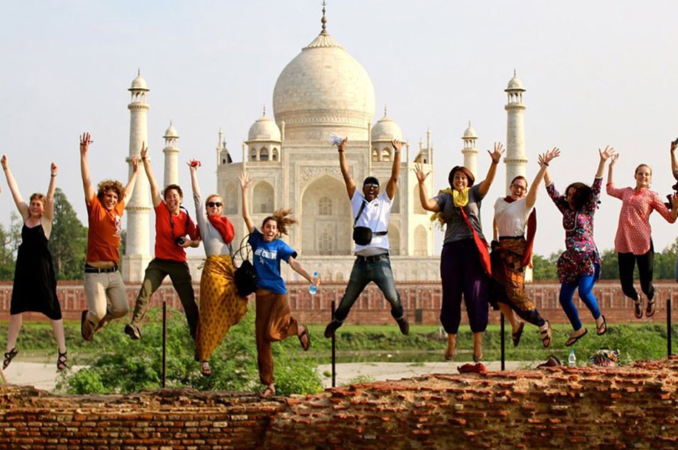 Private Sunrise Taj Mahal & Agra Tour from Delhi