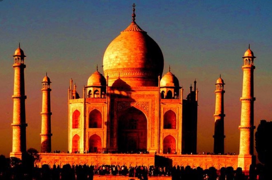 Private Sunrise Taj Mahal Tour From Delhi With Entrances