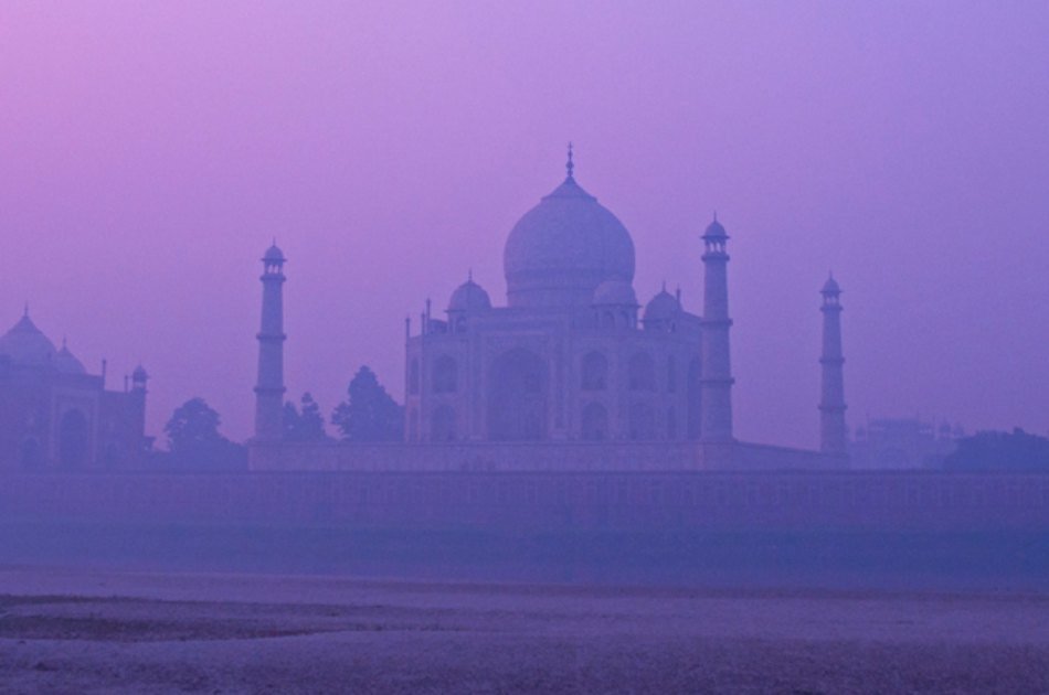 Private Sunrise Tour of Taj Mahal From Delhi