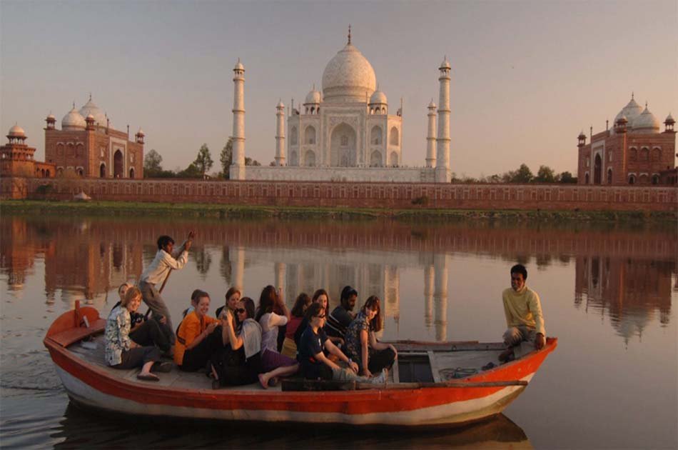 Private Taj Mahal And Agra Fort Day Tour By Car From Delhi