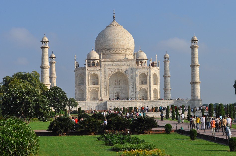Private Taj Mahal at Sunrise & Agra Day-Tour from New Delhi