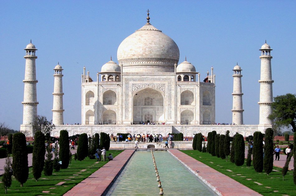 Private Taj Mahal Day Trip By Car from Delhi