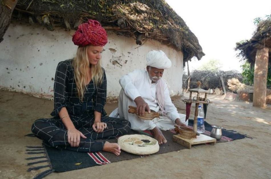 Private Tour :Camel Safari & Bishnoi Village Safari