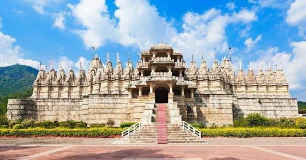 Private Transfer From Udaipur To Jaisalmer Via Ranakpur Jain Temple