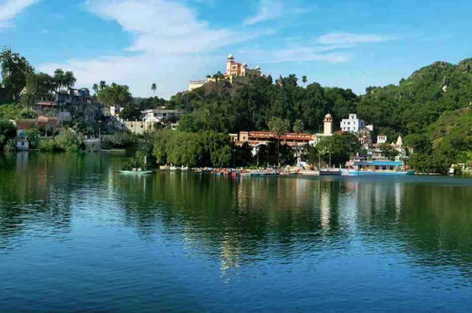 Private Transfer From  Udaipur To  Mount Abu