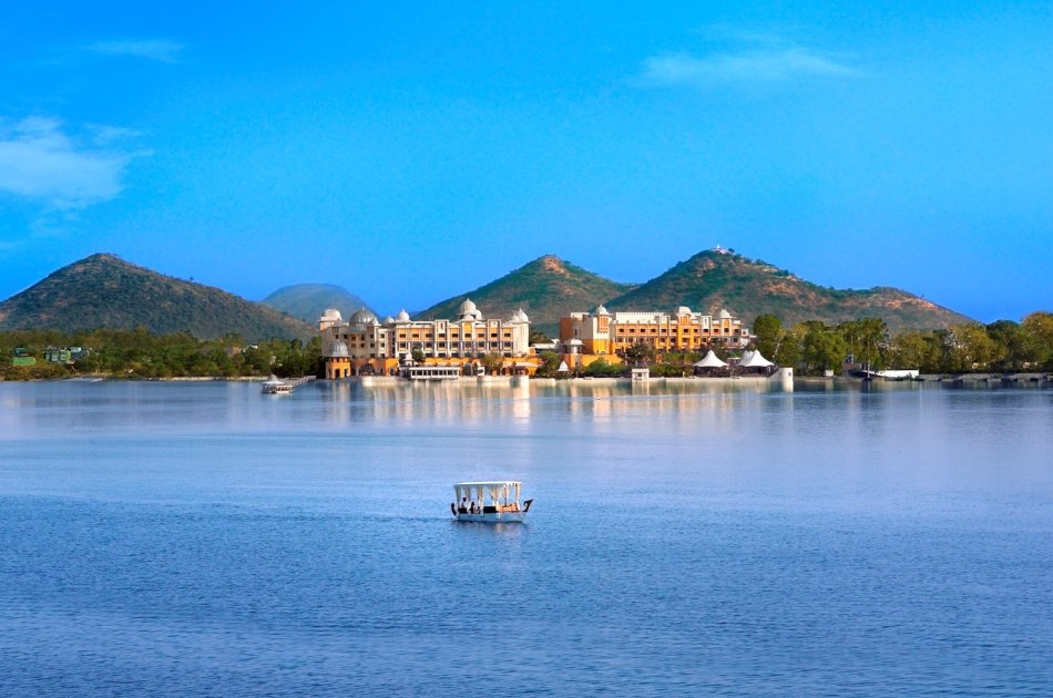 Private Udaipur City Sightseeing Tour