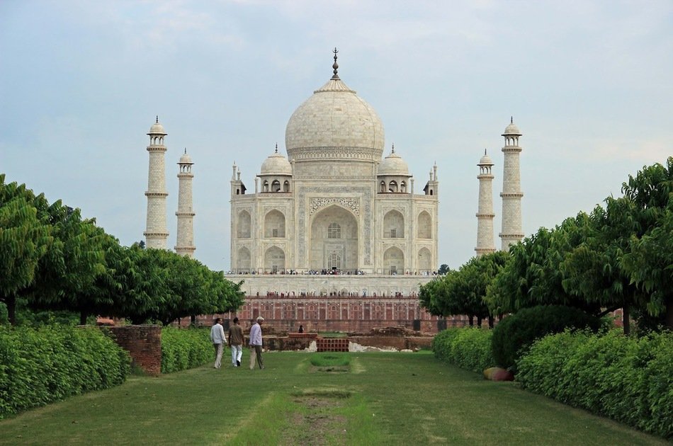 Same Day Agra Tour by Train from Delhi