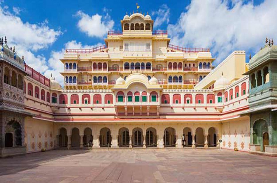 Same Day Jaipur Private Tour From Delhi By Car With Driver