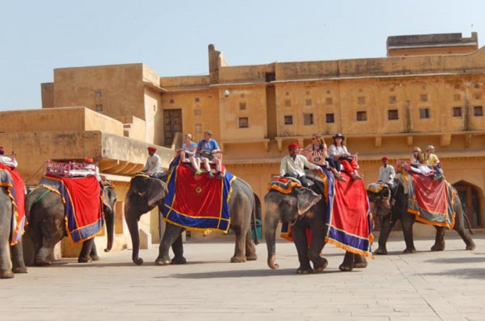 Same Day Jaipur Private Tour From Delhi By Car With Driver