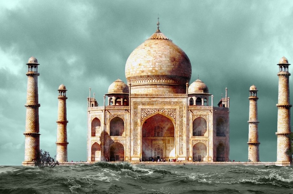 Same day Taj Mahal tour from Delhi by car with baby Taj