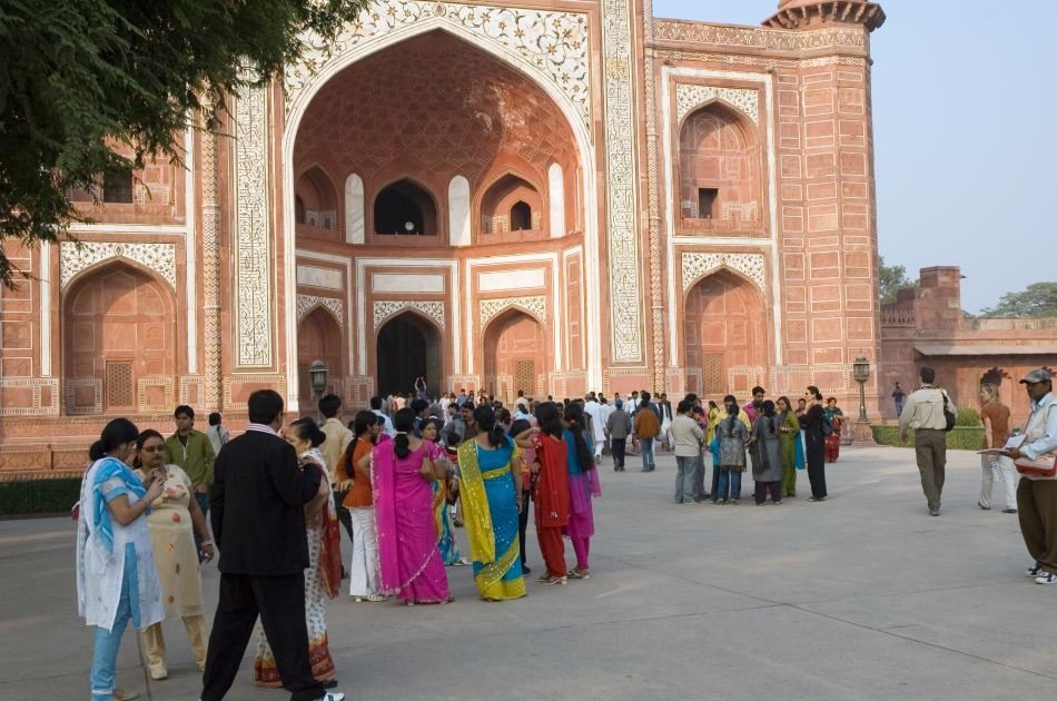 Same Day Taj Mahal Tour From Delhi by Car