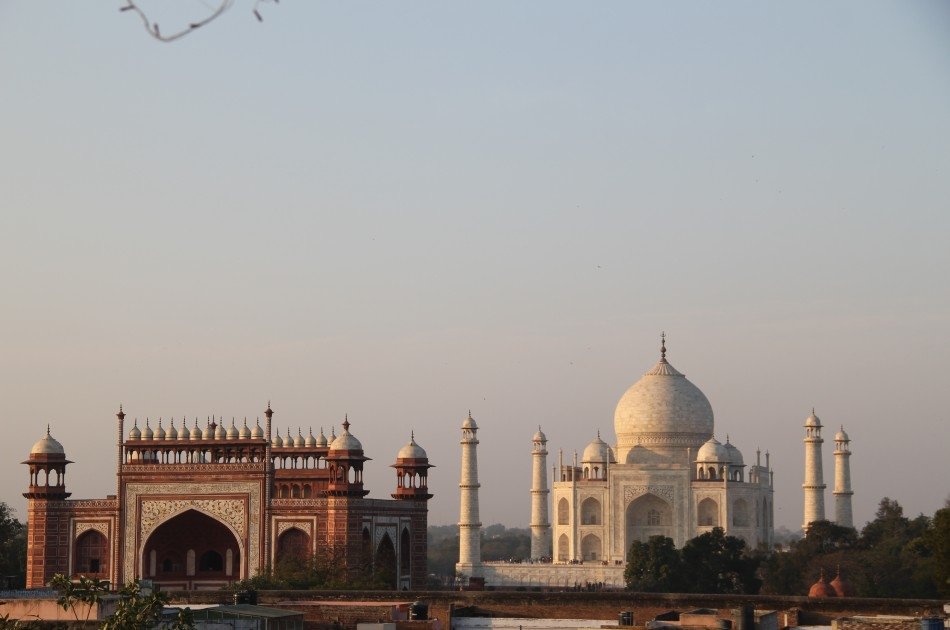 Same Day Taj Mahal Tour From Delhi by Car