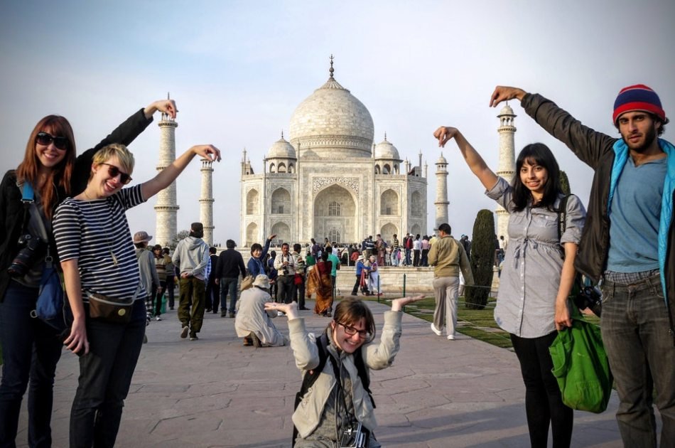 Same Day Taj Mahal Tour From Delhi by Car