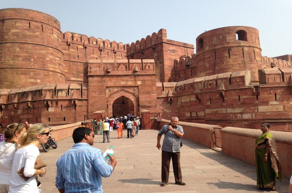 Sunrise Private Tour of Tajmahal (Delhi Agra Same Day by Car)