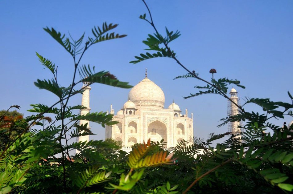Sunrise Taj Mahal Tour by Private Car